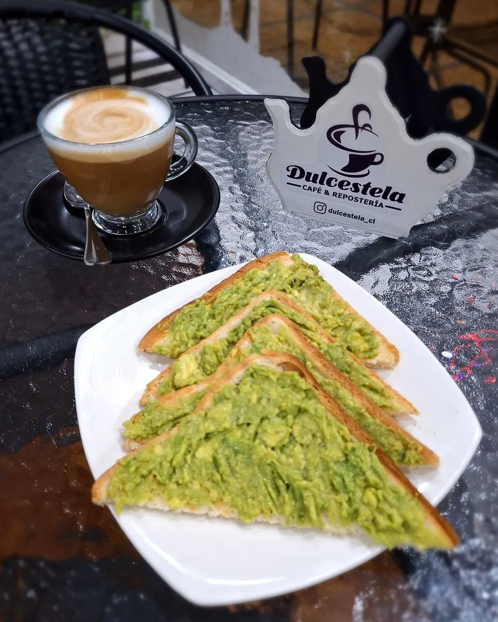 Tostadas y cortado