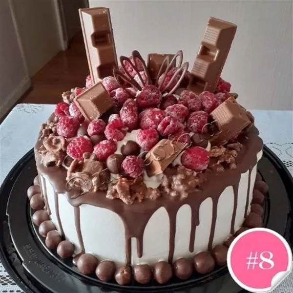 Torta diseño 8, Chocolates y frambuesas