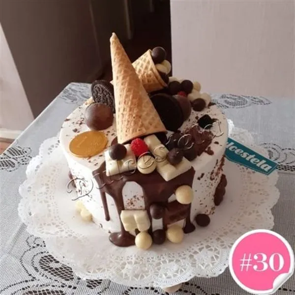 Torta diseño 30, Barquillos